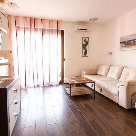 Apartment Lora Budva Dış mekan fotoğraf